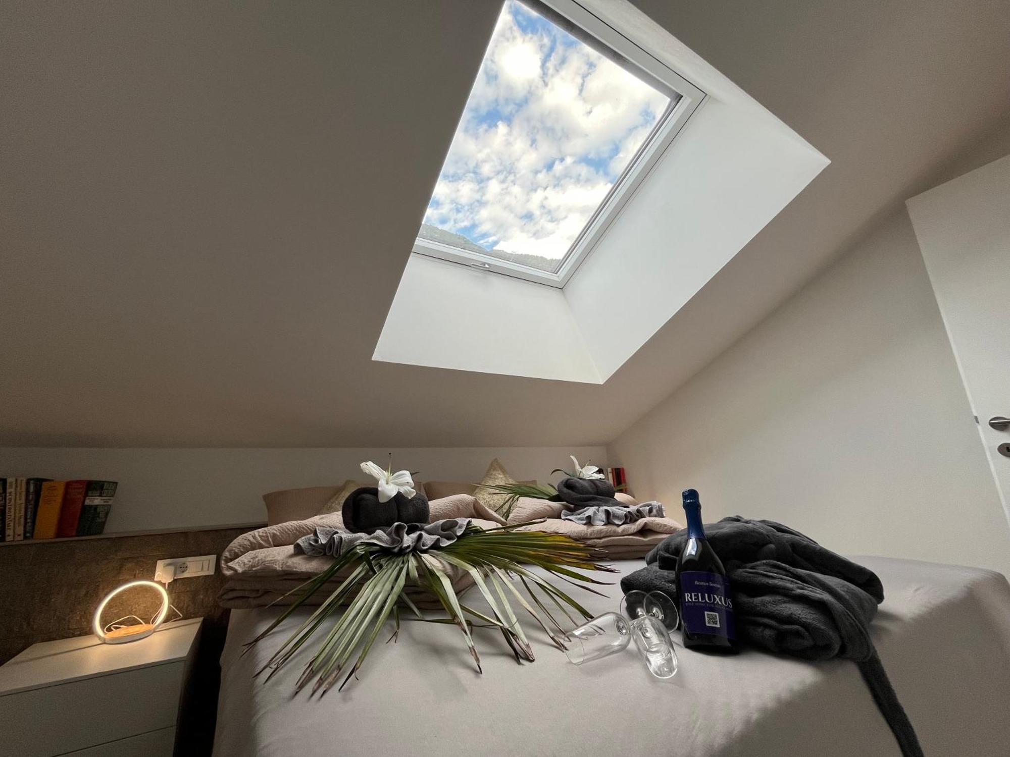 Guesthouse Le Palme Postal / Burgstall Εξωτερικό φωτογραφία